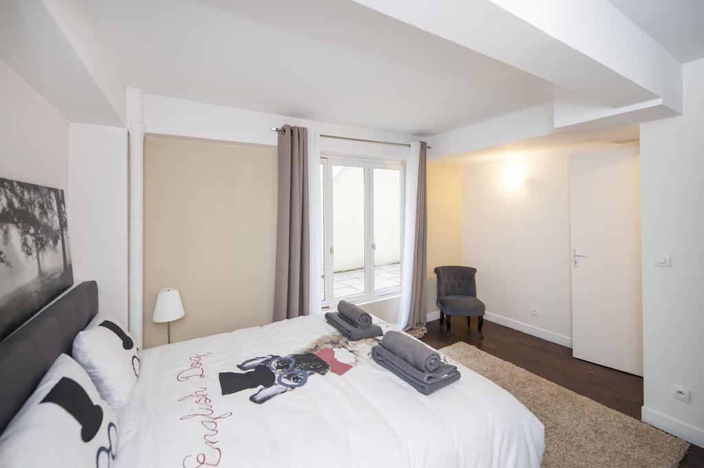 Beautiful Javel Apartment